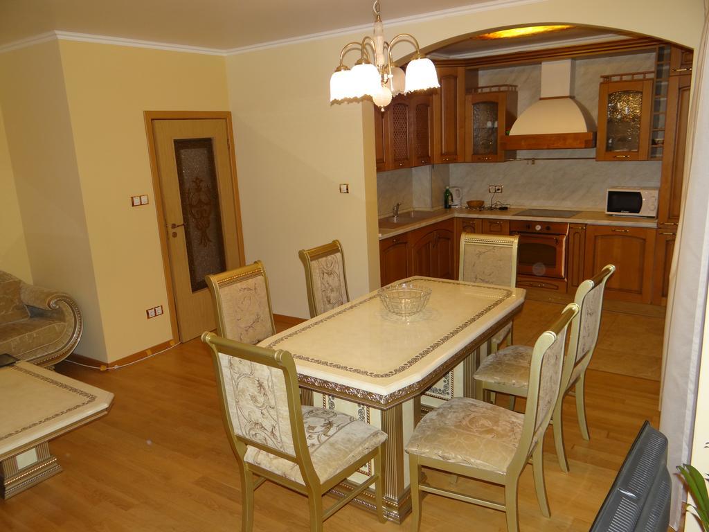 Luxury Versailles Apartments Center Opera Burgas by Eksteriør bilde