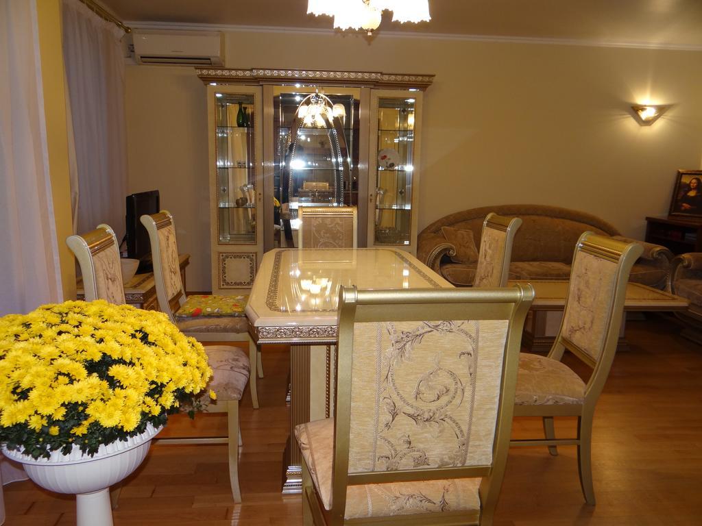 Luxury Versailles Apartments Center Opera Burgas by Rom bilde
